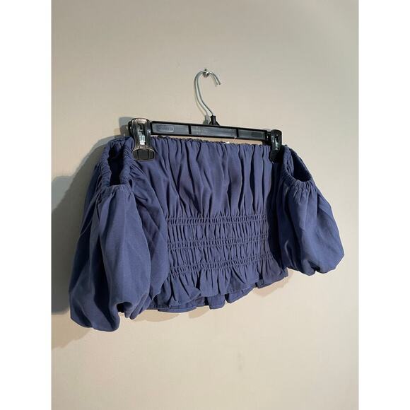 NWT Abercrombie & Fitch Blue Smocked Off Shoulder Crop atop Size Small - Picture 5 of 8